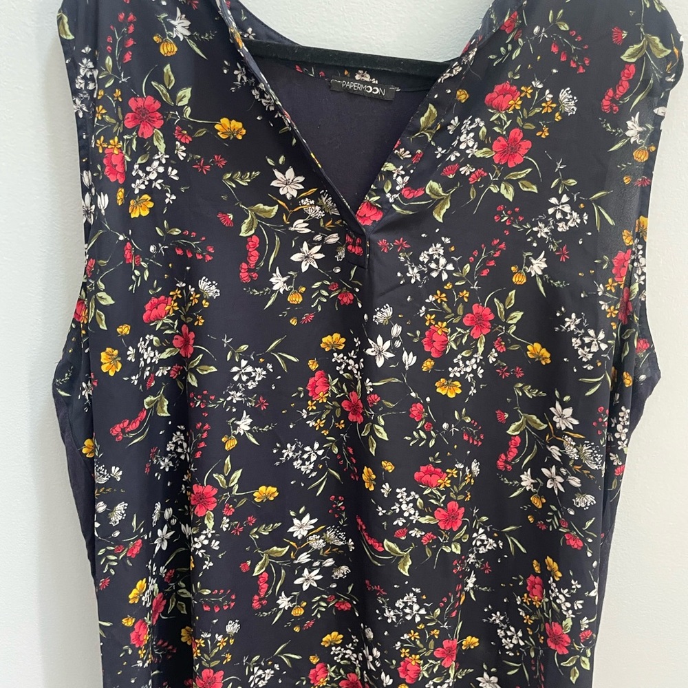 Papermoon Navy Blue Floral Sleeveless Top size 3x